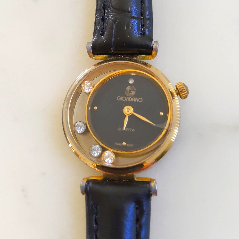 RARE! Vintage Giordano Genuine Leather Gold Tone with Crystals Design Watch. - Picture 5 of 5